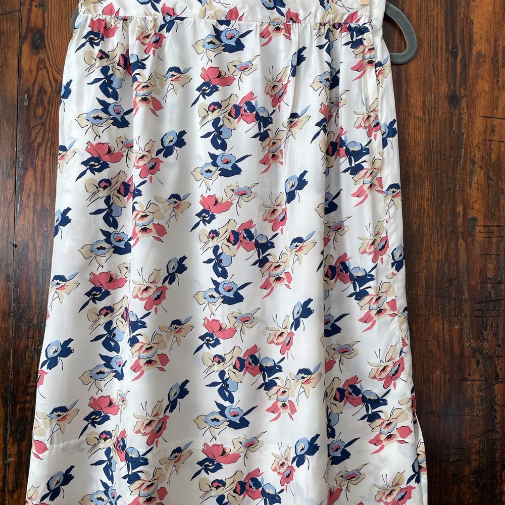 Vintage 1960s Light Casual Satin Skirt Size Small